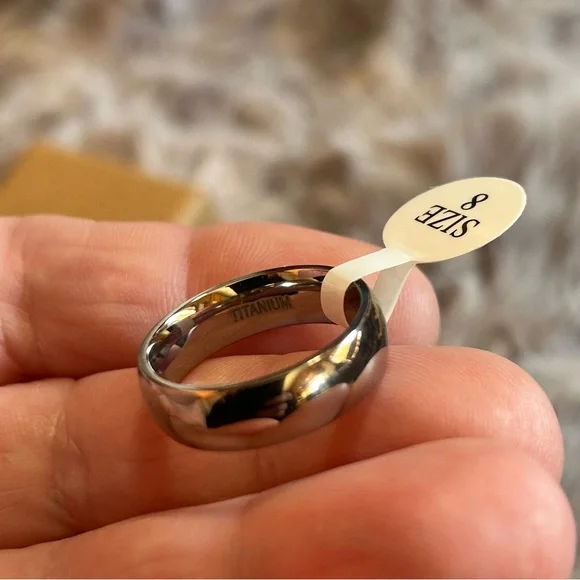 Men’s 6mm polished Titanium comfort band wedding ring NIB 8 - Picture 4 of 11